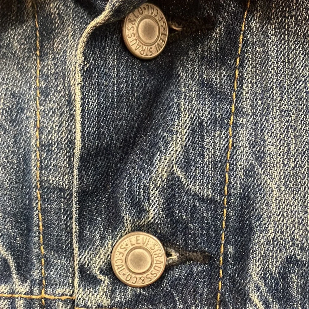Levi’s men’s medium denim jacket - Picture 4 of 6